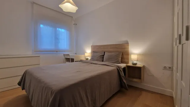 Vivienda de 3 Dormitorios en alquiler en régimen de VIVIENDA HABITUAL en Carlos Haya — 9