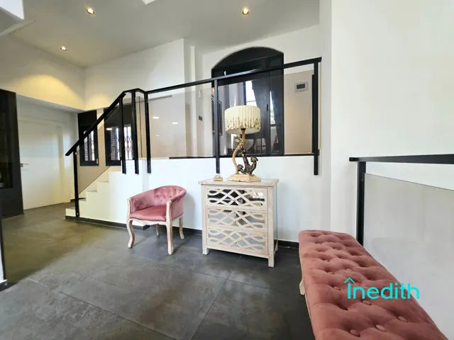 Preciosa casa con piscina toda reformada en la exclusva urba