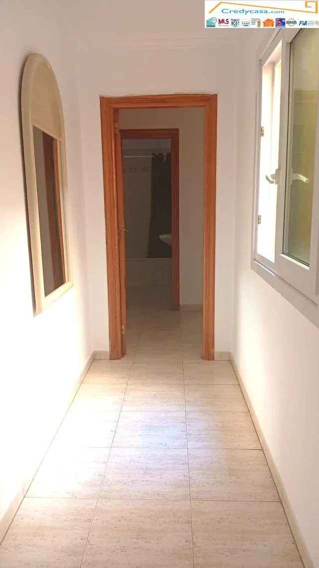 Los Cristianos  Piso 3 habitaciónes, 2 baños, cocina americana, salon comedor a 300 metros de playa las vistas — 5