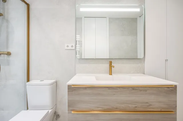 Exclusiva vivienda de lujo en planta alta con orientación sur junto al retiro — 26