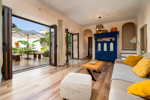 Casa reformada en el corazón de Esporles.