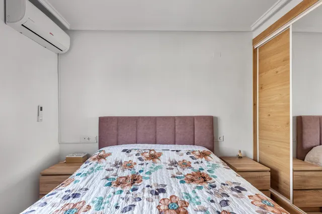 Impresionante Ático en esquina de TRES dormitorios reformado en el residencial Santa Gema — 17