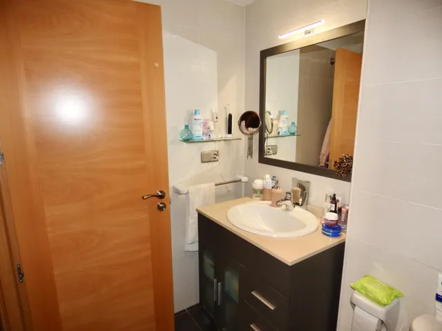 ¡Espacioso Piso en el Corazón de Palafolls por solo €248,000! ✨ — 12