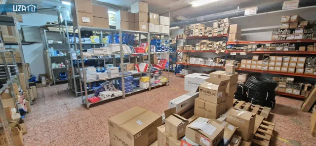 Amplio Local Comercial a Solo 150 Metros de la Playa - Oportunidad Única — 21