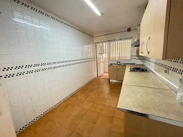 Piso junto a la Plaza de Toros. — 10