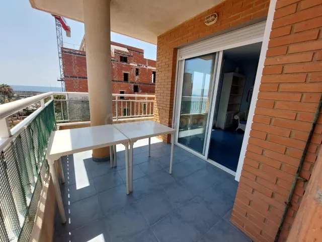 Apartamento de 2 dormitorios con vistas al mar en el Puerto  - foto 2