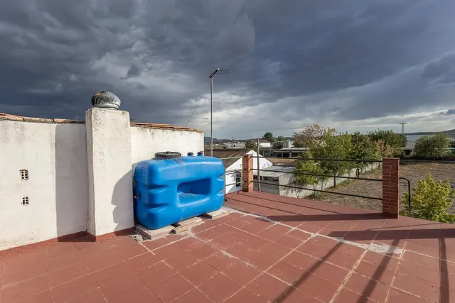 Cortijo con casa de 117 m2 y terreno de 2.312 m2 en Santa Fe — 20