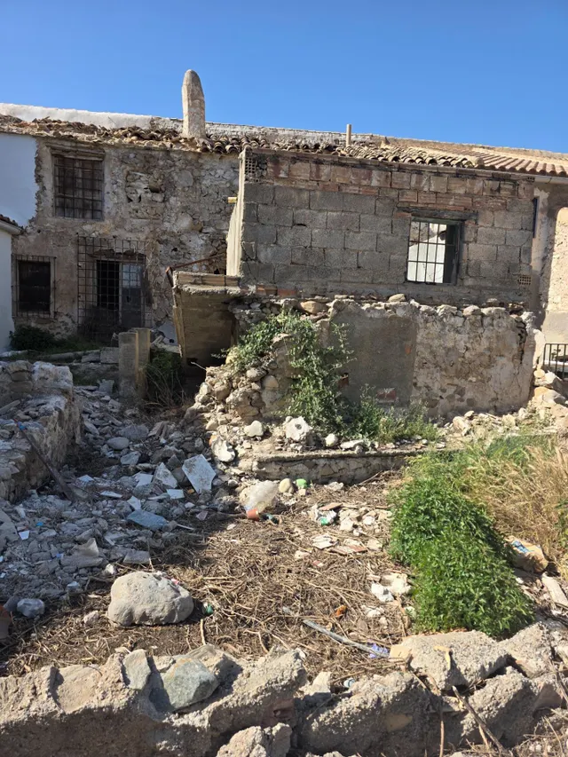OCASIÓN! Casa de 250m2 con terreno para Reforma Total — 9