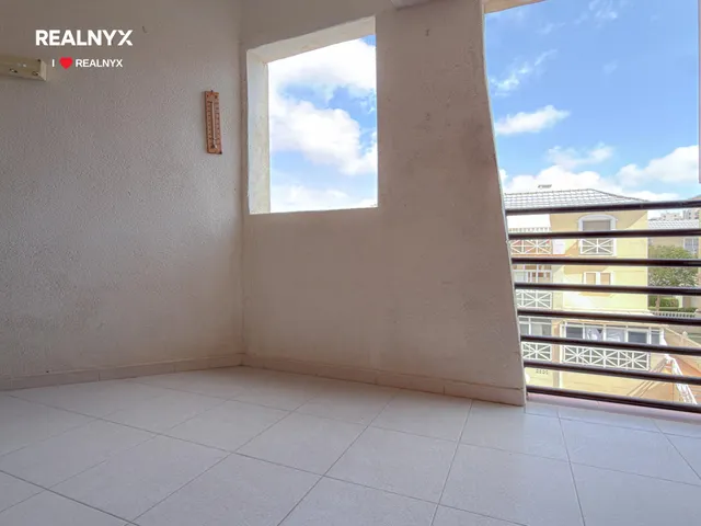 La Veleta! Acogedor apartamento exterior , con amplia terraza y vistas laterales al mar ubicación en urbanización exclusiva con piscina a 150 metros del mar — 20