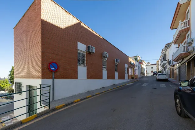 !! Amplia vivienda en pleno centro a precio irresistible!! — 28