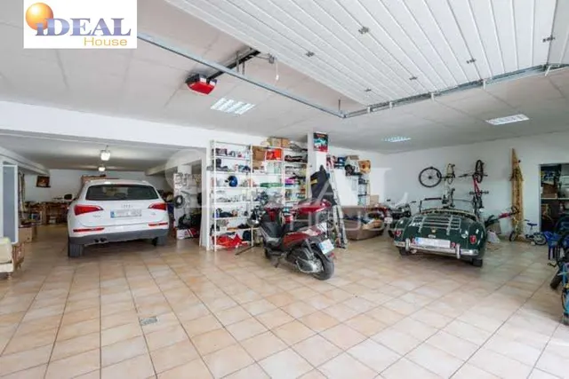 Ref.: A8488G7. Increible chalet de lujo y diseño, parcela 1500 m2,  piscina propia, pista de padel. — 43