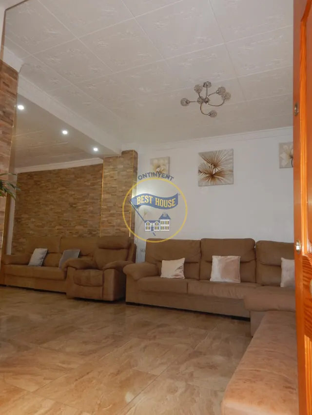 Casa Espaciosa en Montesa: Comodidad y Estilo — 33