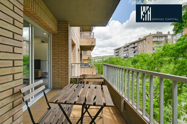 PISO LLUIS PERICOT — 13