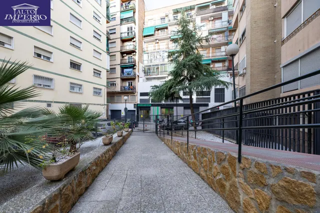 PISO DE 1 DORMITORIO CON TERRAZA Y EXCELENTE UBICACIÓN JUNTO AL MERCADONA — 22