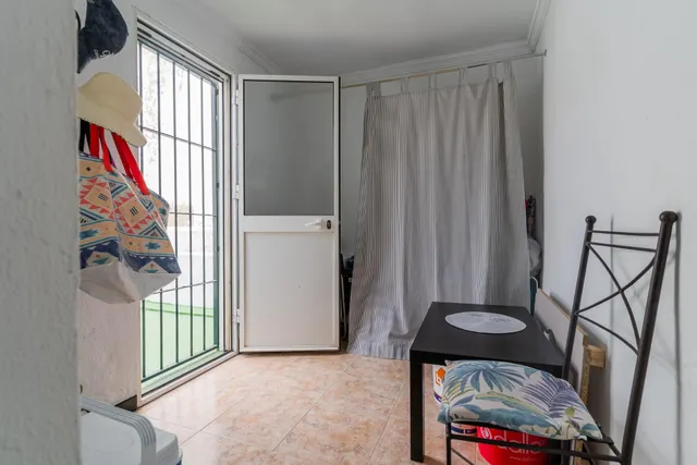 CASA DE DOS PLANTAS EN VENTA — 31