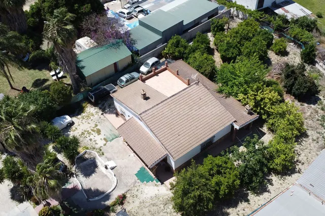 Almacén 955m² en venta - Costa del Sol - foto 4