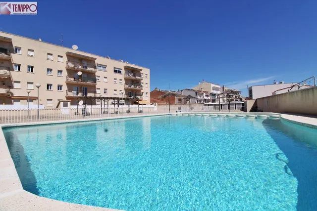 Piso con Piscina, Parking y 2 Balcones — listo para entrar a