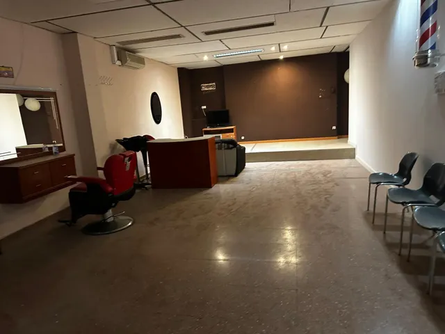 Local comercial en Elda 200 m2 — 2