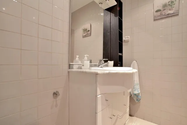 SE VENDE ATRACTIVO APARTAMENTO DE 68M2 CON TERRAZA — 18