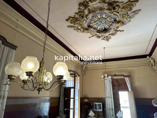 CASA SEÑORIAL EN VENTA EN BOCAIRENT — 4