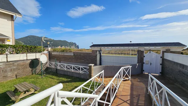 Chalet en primera línea de Laredo — 43