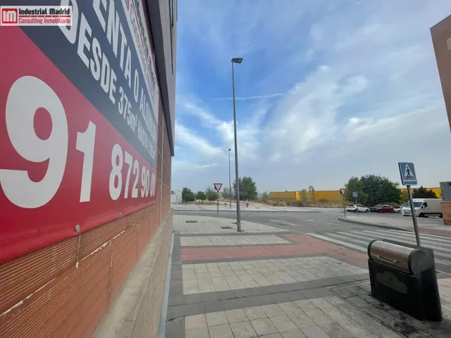 LOCAL COMERCIAL EN ARGANDA DEL REY — 4