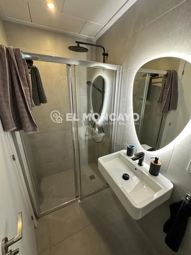 Fantástica villa de lujo con piscina privada de agua salada en Urbanización La Marina, San Fulgencio, Costa Blanca — 15