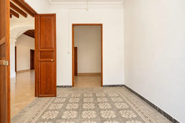 Casa señorial de 300 m2 para reforma integral en el centro de Porreres — 7
