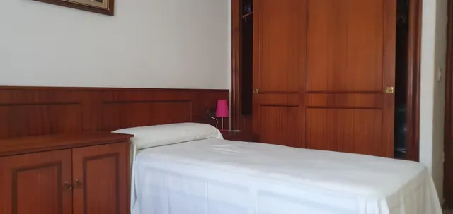 ALQUILER DE habitaciones  TEMPORALES  PARA ESTUDIANTES — 27