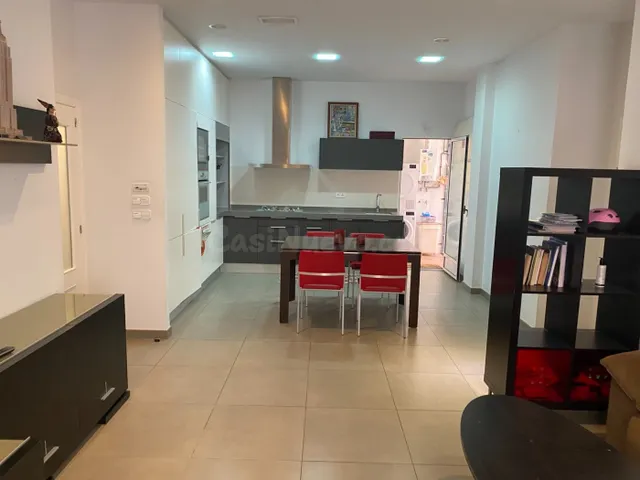 !! PRECIOSA VIVIENDA DE DISEÑO EN EL RAVAL !! - foto 2