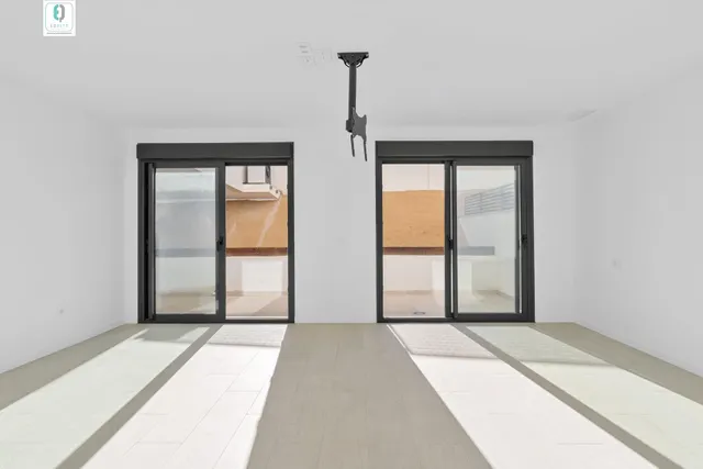 Exclusiva vivienda de lujo en planta baja con grandes terrazas, vistas a Granada — 17