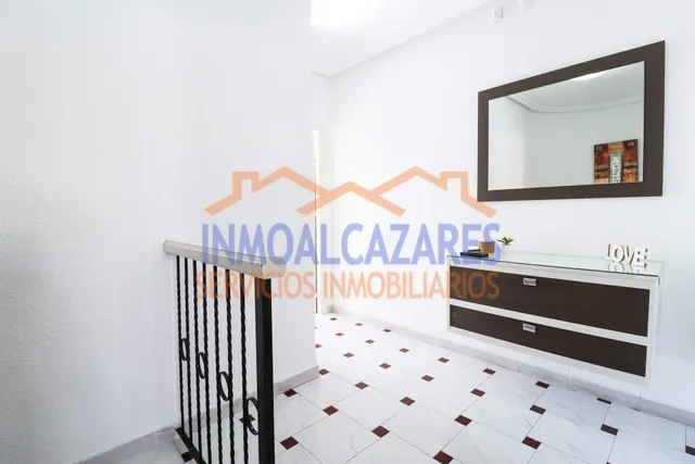 ESPECTACULAR DUPLEX DE  3 DORMITORIOS Y 2 BAÑOS, EN PRIMERA LÍNEA DE PLAYA CON VISTAS AL MAR EN LOS NAREJOS, LOS ALCAZARES, MURCIA. — 24