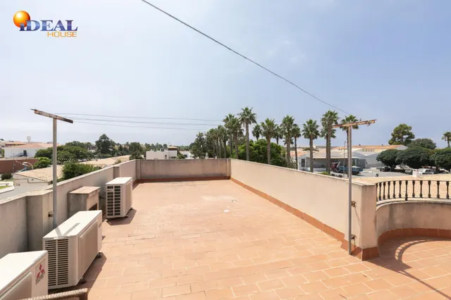Espectacular casa con piscina a 15 minutos de la playa — 29