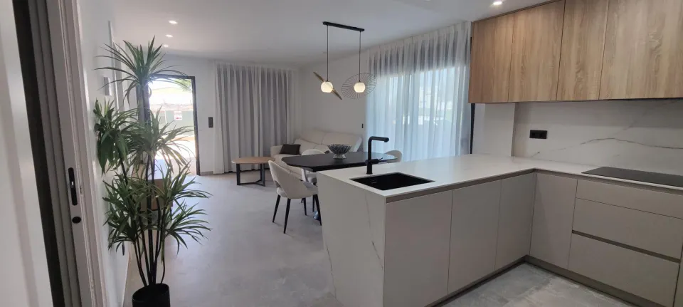 MODERNO BUNGALOW EN PILAR DE LA HORADADA