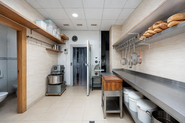 Local comercial en venta en Orihuela - foto 4