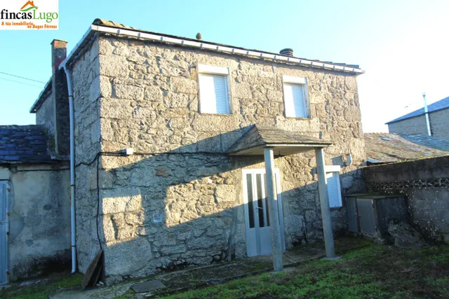 CASA CERCA DEL HULA — 8