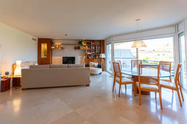 Exclusiva vivienda frente al mar en Terramar, Sitges - foto 2