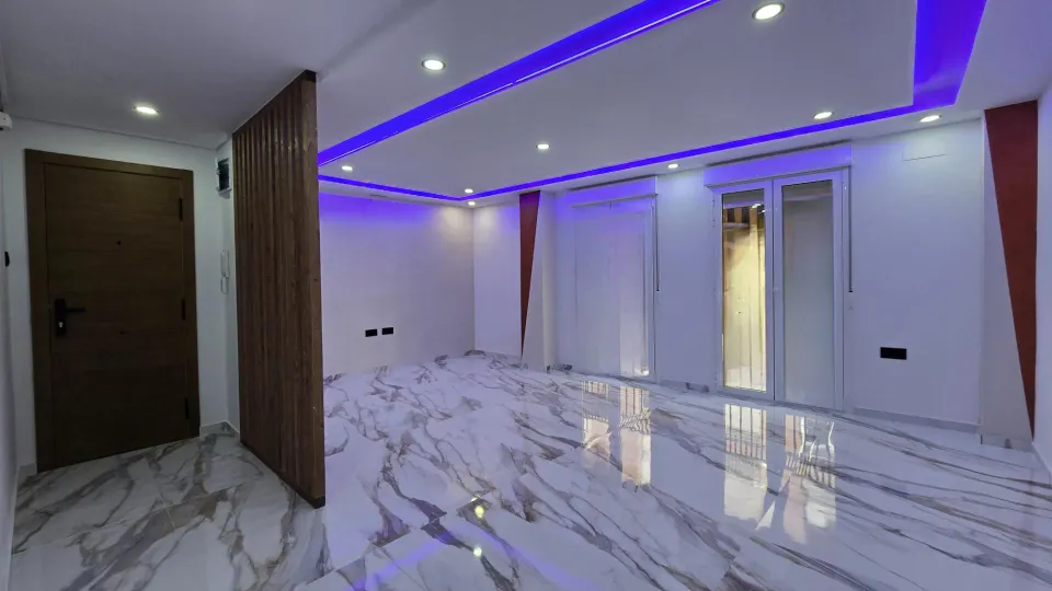 ¡Tu nuevo hogar en Elche, zona Toscar! ✨