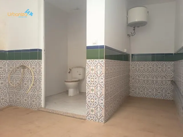 SE VENDE CASA ACONDICIONADA COMO TIENDA. — 7