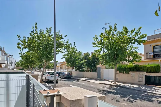 Bungalow planta en planta baja en Pilar de la Horadada con terraza — 12