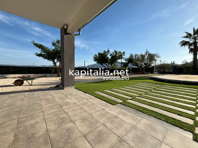 Chalet a la venta en Gaianes - foto 2