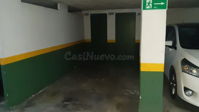 PLAZA DE GARAJE CON PEQUEÑA ZONA DE ALMACENAJE EN CALLE VENE - foto 2