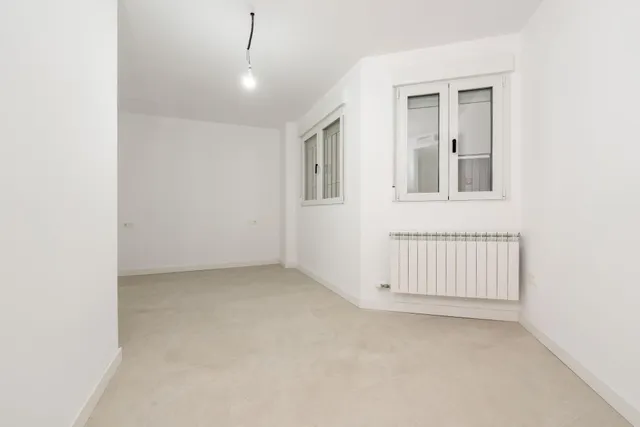 VENTA DE CÉNTRICO PISO EN ACERA DEL CASINO (CENTRO) - GRANADA — 18