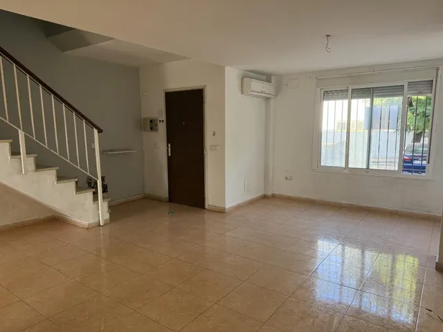 Se vende maginifico adosado — 2