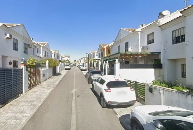 Vivienda unifamiliar en Tomares, Sevilla. Activo inmobiliari