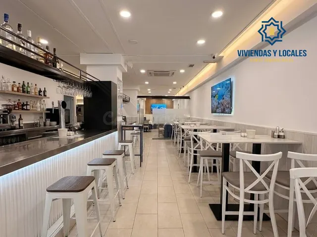 Bar restaurante en Plz de Gracia- Recogidas, en funcionamiento. — 3