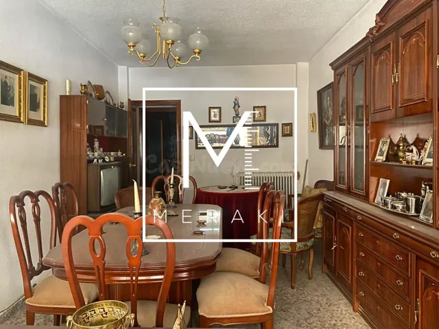 PISO EN VENTA EN EL CENTRO DE ALBACETE - foto 2