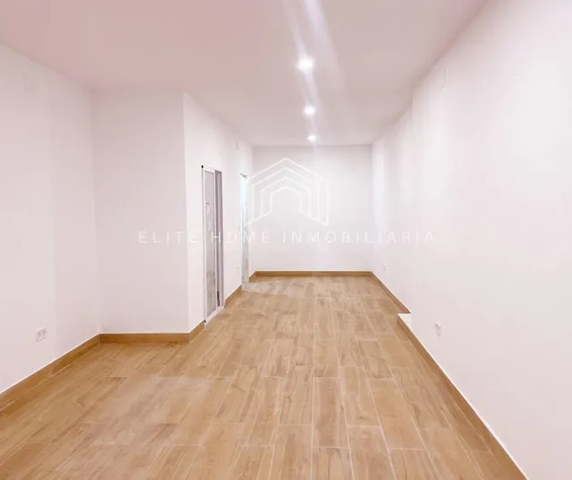 ATENCIÓN INVERSORES! LOCAL CÉNTRICO Y REFORMADO EN VENTA Y A - foto 3