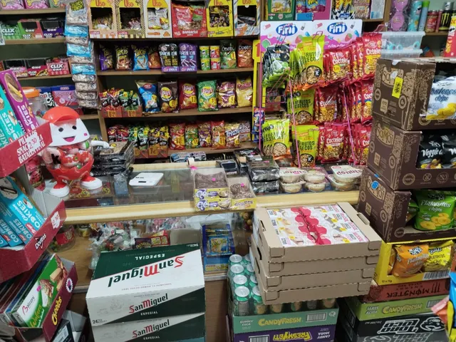 SE VENDE LOCAL COMERCIAL CON ACTIVIDAD EN MONCADA - foto 4