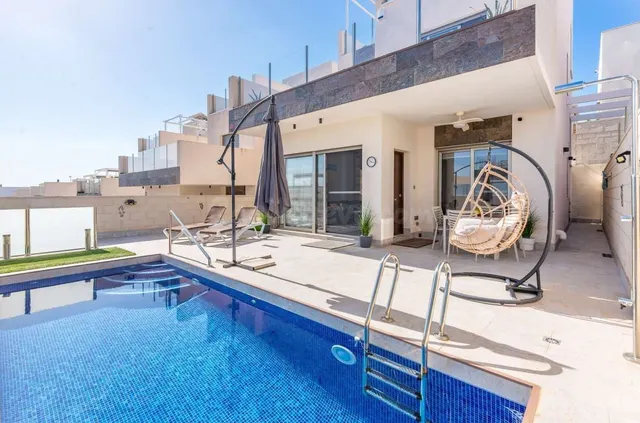 Villa 3 habitaciones en venta - Lomas de Cabo Roig